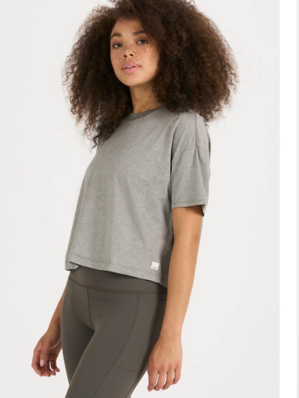 VUORI "Energy" Short Sleeve T-Shirt in Grey: Sz. M